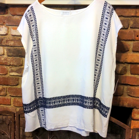 Tunic style print and lace shirt - Picture 2 of 6